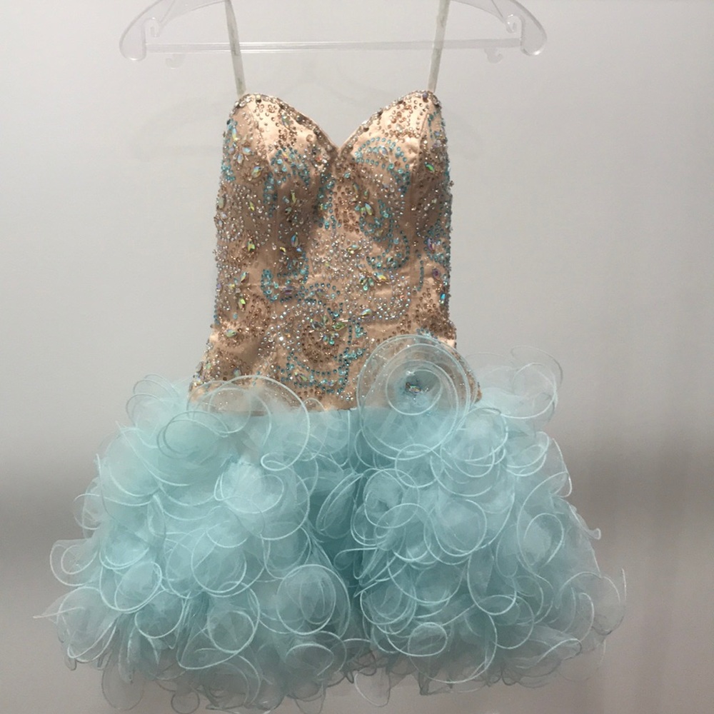 MacDuggal Short Formal Fun Fashion Dress